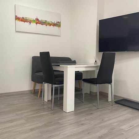 Urbanes, Modernes Apartment Mit Parkplatz Kassel Eksteriør bilde
